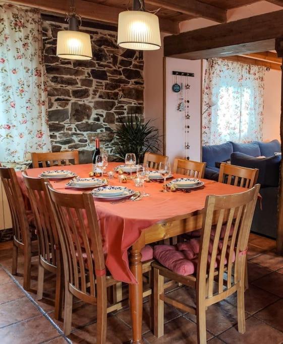 Casa Rural Tozolosolobos Otero de Bodos 외부 사진